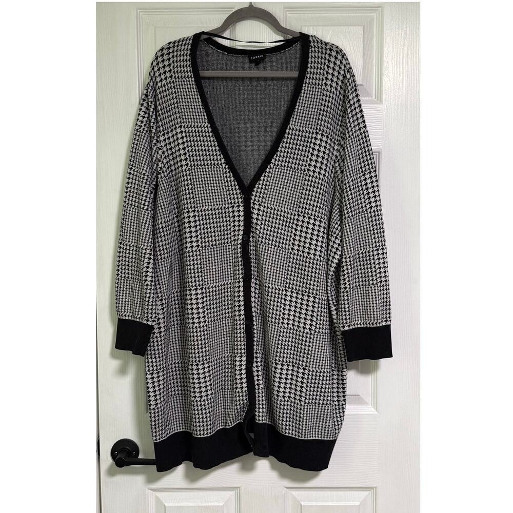 Torrid Women's Houndstooth Knit Button Front Cardigan Size 5